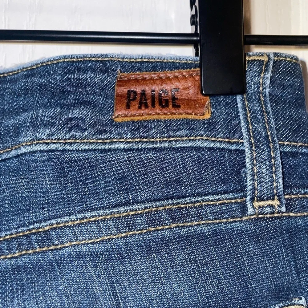 Paige Verdugo Crop Distressed Jeans‎ Size 26
